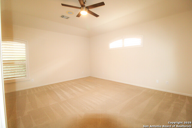 Image 19 of 50 For 34 Silverhorn