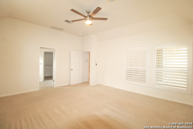 Image 21 of 50 For 34 Silverhorn