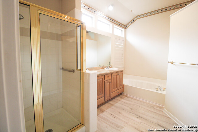 Image 23 of 50 For 34 Silverhorn