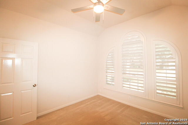 Image 45 of 50 For 34 Silverhorn