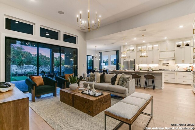 Image 5 of 12 For 3709 Hollis Pecan