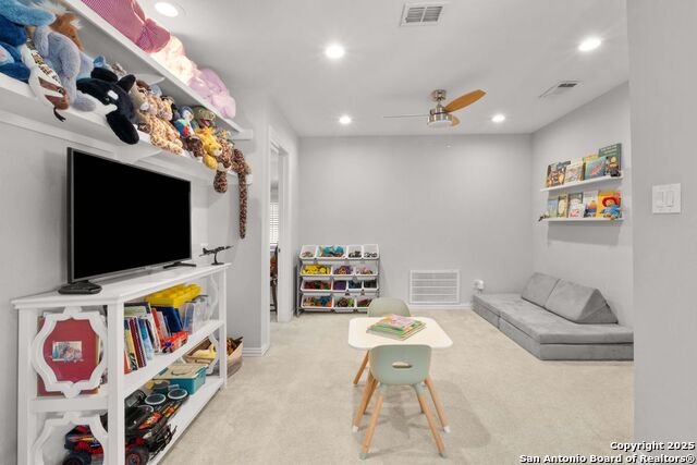 Listing photo id 22 for 351 Rosemary