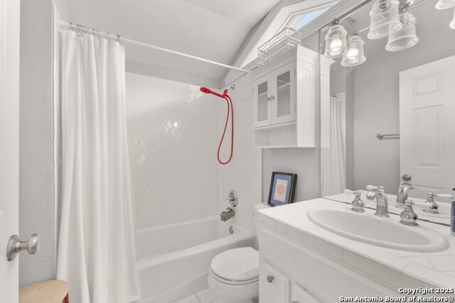 Listing photo id 24 for 351 Rosemary