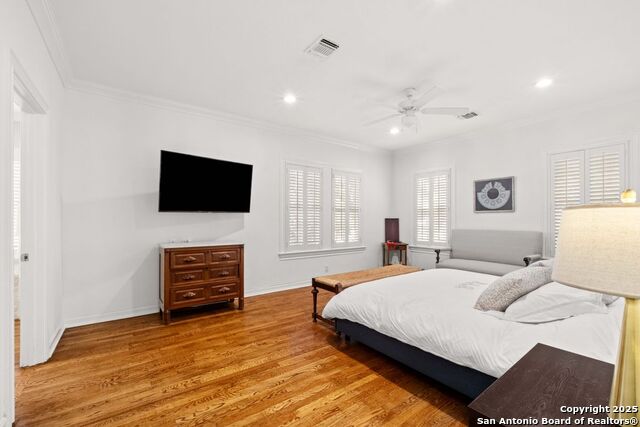 Listing photo id 6 for 351 Rosemary