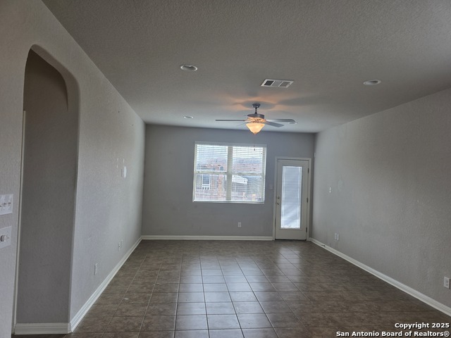 Listing photo id 11 for 11348 Top Hat