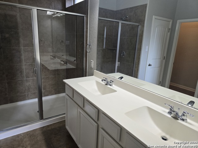 Listing photo id 15 for 11348 Top Hat