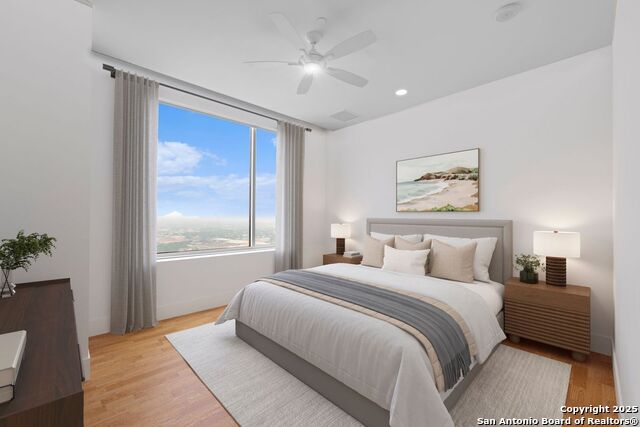 Image 9 of 21 For 610 Market E Unit 3110