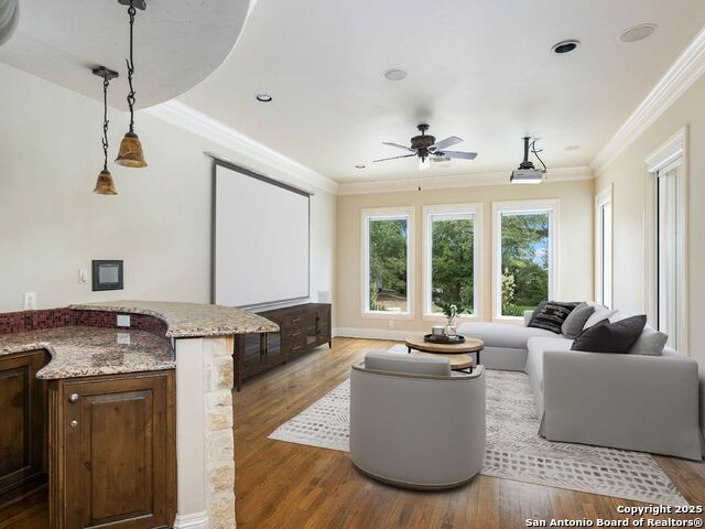 Image 22 of 39 For 810 Garraty Hill