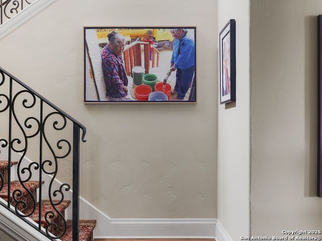 Image 23 of 39 For 810 Garraty Hill