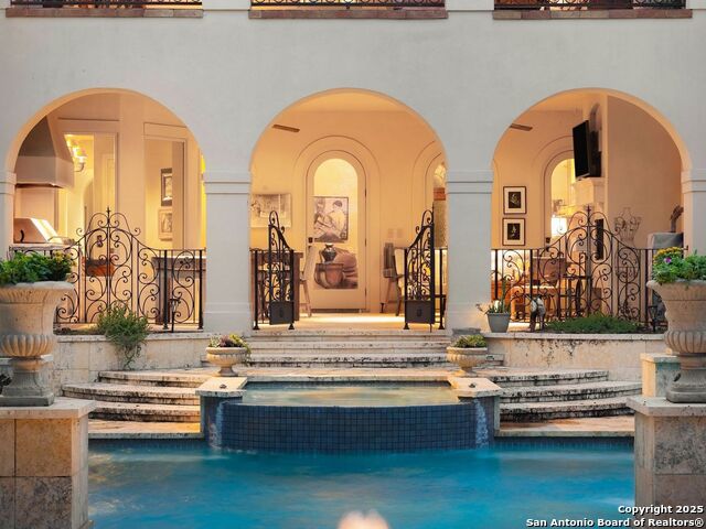 Image 26 of 39 For 810 Garraty Hill