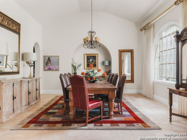 Image 5 of 39 For 810 Garraty Hill