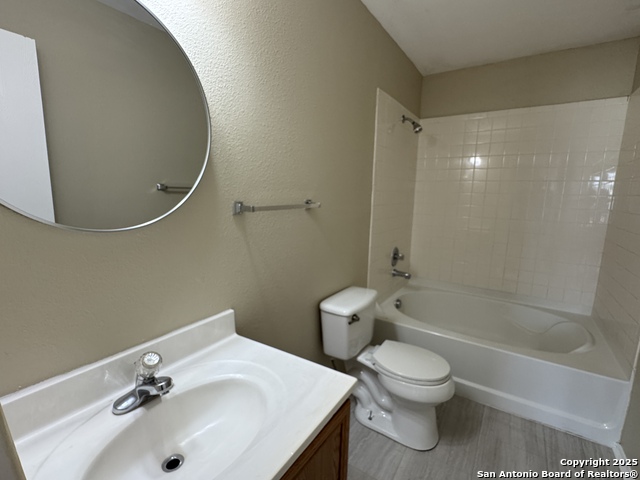 Image 16 of 17 For 10738 Shaencrossing