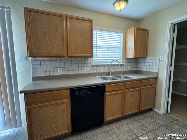 Image 5 of 17 For 10738 Shaencrossing