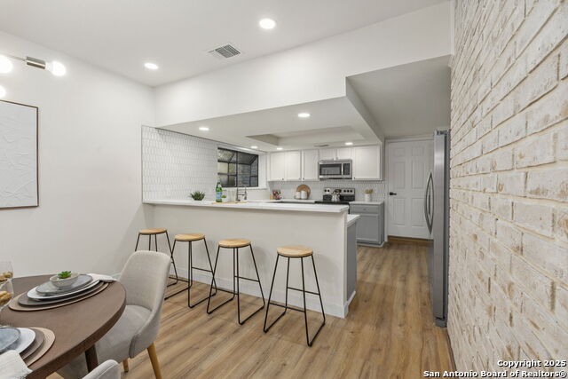 Image 12 of 29 For 15314 Artesian Oaks