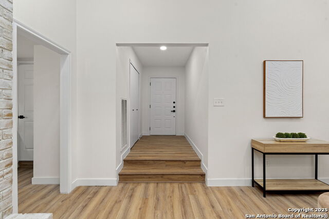 Image 15 of 29 For 15314 Artesian Oaks