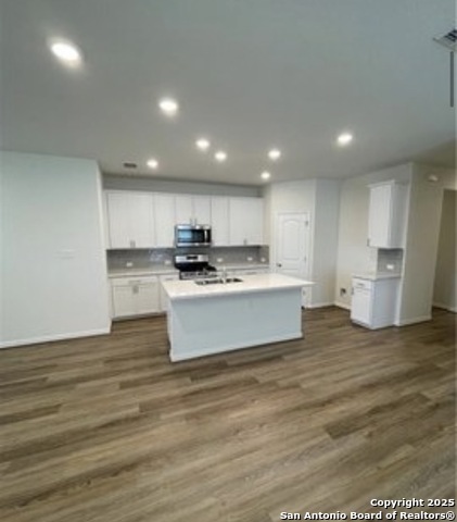 Image 4 of 9 For 1318 Rolling Field