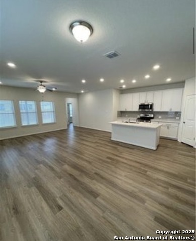 Image 5 of 9 For 1318 Rolling Field