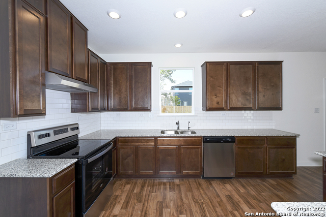 Image 14 of 42 For 6511 Runaway Row