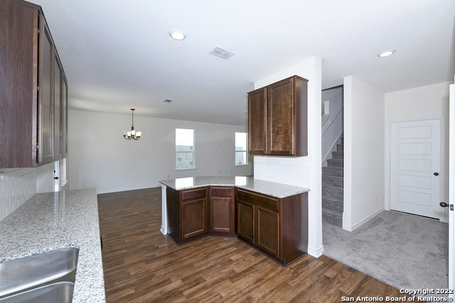 Image 16 of 42 For 6511 Runaway Row