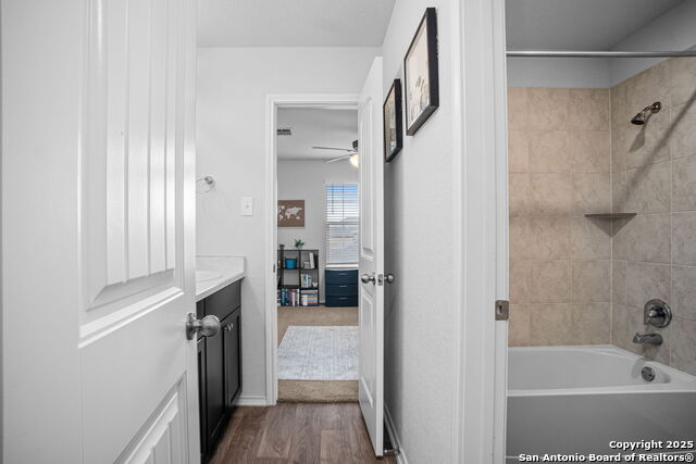 Image 13 of 48 For 11715 Blackmore Leap