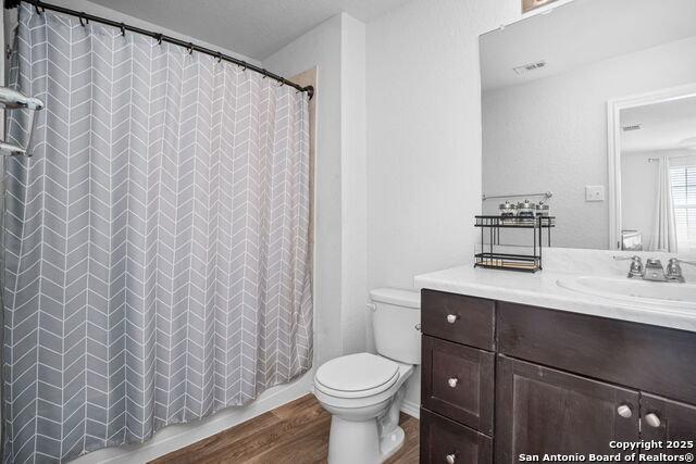 Image 15 of 48 For 11715 Blackmore Leap