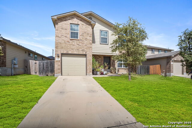 Image 2 of 48 For 11715 Blackmore Leap