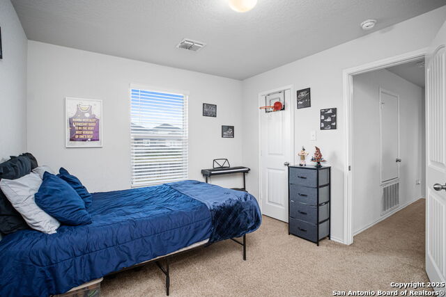 Image 22 of 48 For 11715 Blackmore Leap