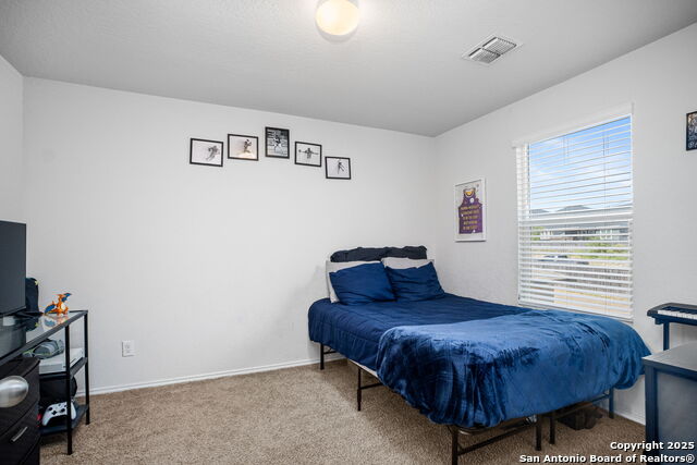 Image 23 of 48 For 11715 Blackmore Leap