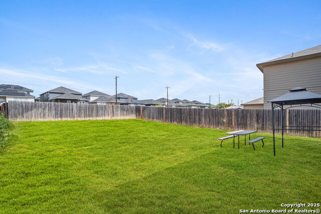 Image 26 of 48 For 11715 Blackmore Leap