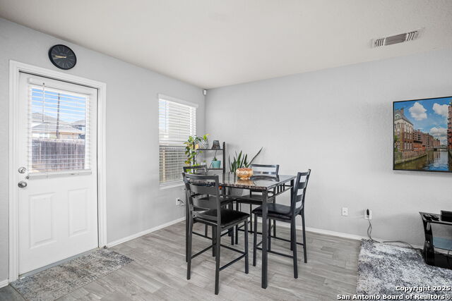 Image 7 of 48 For 11715 Blackmore Leap