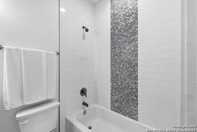 Image 16 of 23 For 216 Cooper St