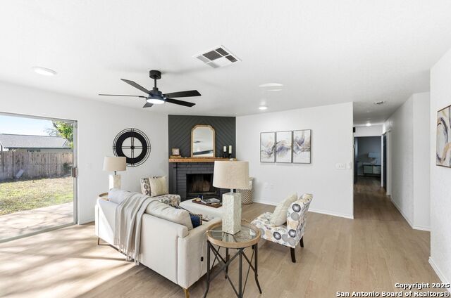 Image 14 of 36 For 5910 Channcy Sp