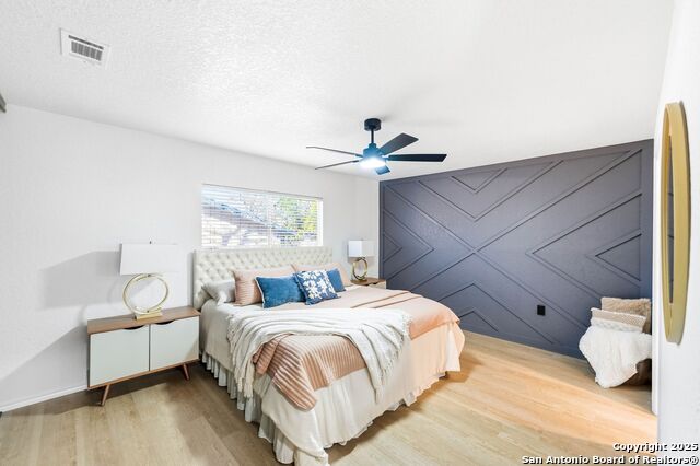 Image 20 of 36 For 5910 Channcy Sp