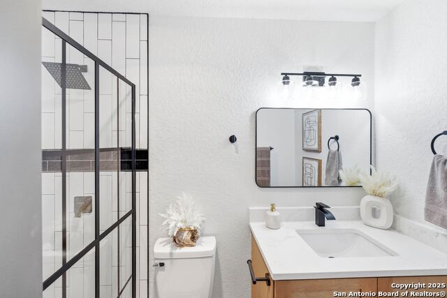 Image 22 of 36 For 5910 Channcy Sp