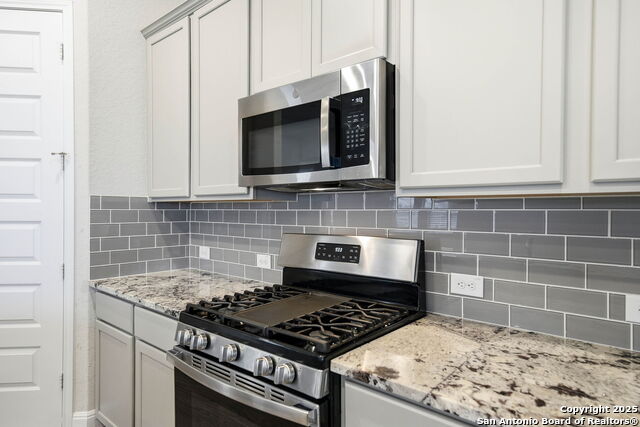 Image 17 of 50 For 5122 Village Park