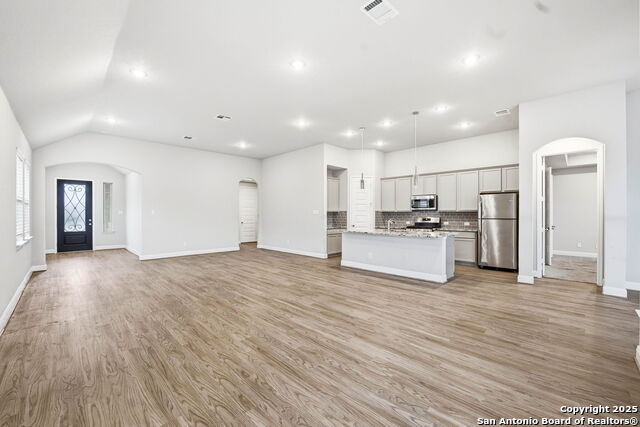 Image 5 of 50 For 5122 Village Park