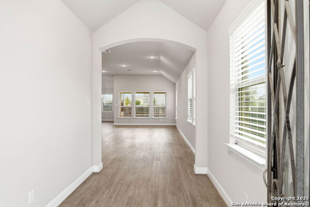 Image 7 of 50 For 5122 Village Park