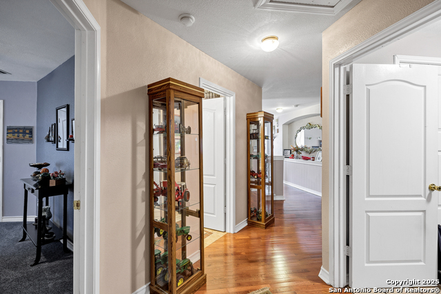 Listing photo id 12 for 1611 Springhouse