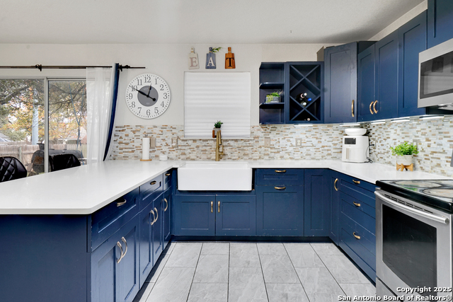 Image 10 of 28 For 10618 Manor Creek