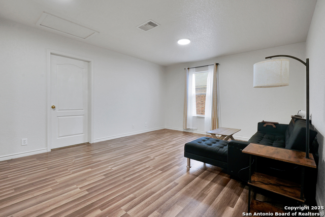 Image 13 of 28 For 10618 Manor Creek