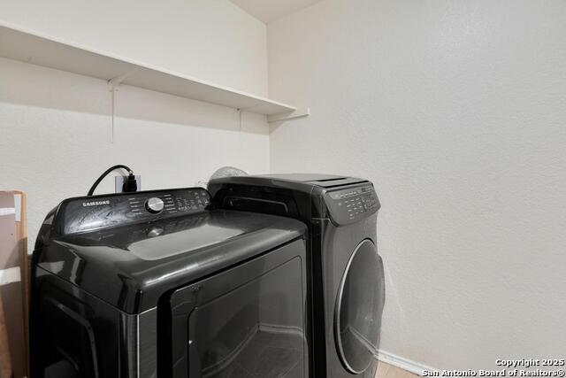 Image 14 of 28 For 10618 Manor Creek