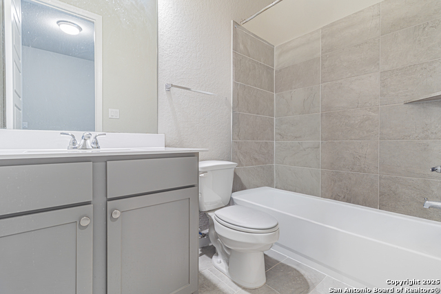 Listing photo id 25 for 9328 Trestle Creek