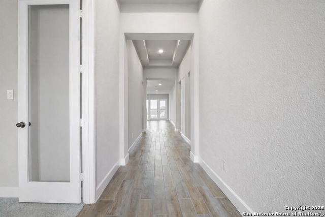 Listing photo id 3 for 9328 Trestle Creek