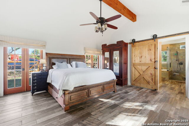 Listing photo id 13 for 10700 Fm 32  