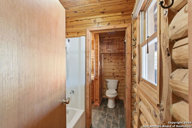 Listing photo id 21 for 10700 Fm 32  