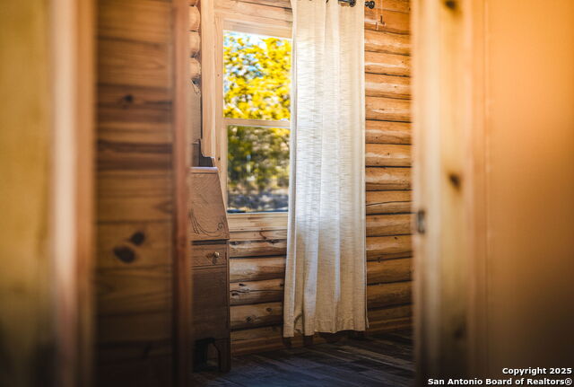 Listing photo id 22 for 10700 Fm 32  