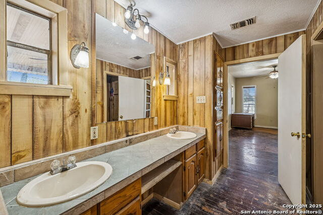 Image 34 of 53 For 5242 Sherri Ann