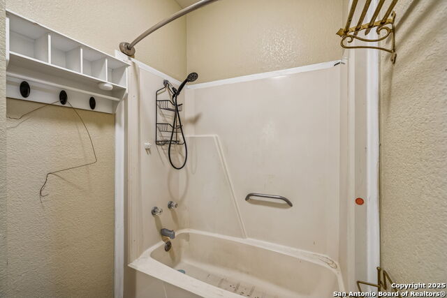 Image 40 of 53 For 5242 Sherri Ann