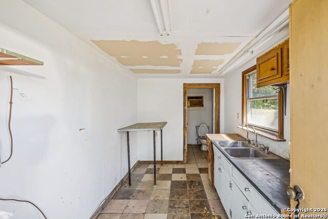 Image 42 of 53 For 5242 Sherri Ann