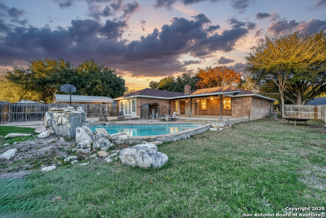 Image 11 of 36 For 141 Cottonwood St